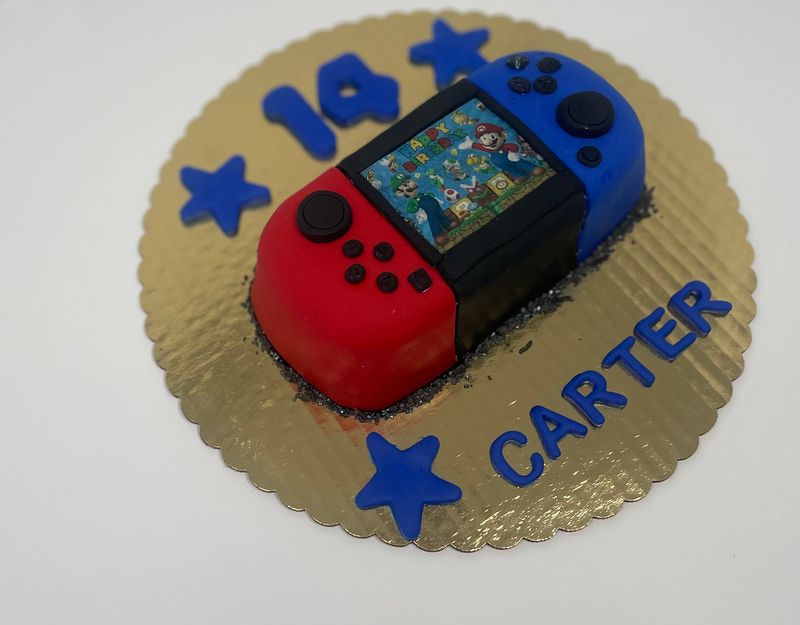 Handheld game console cake for a 14th birthday